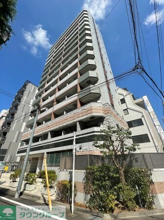 ガーラ・ステーション新宿御苑前の物件外観写真